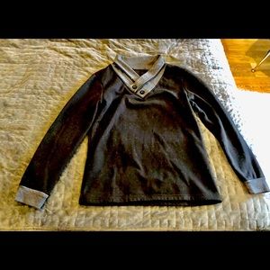 Hich neck sweat shirt